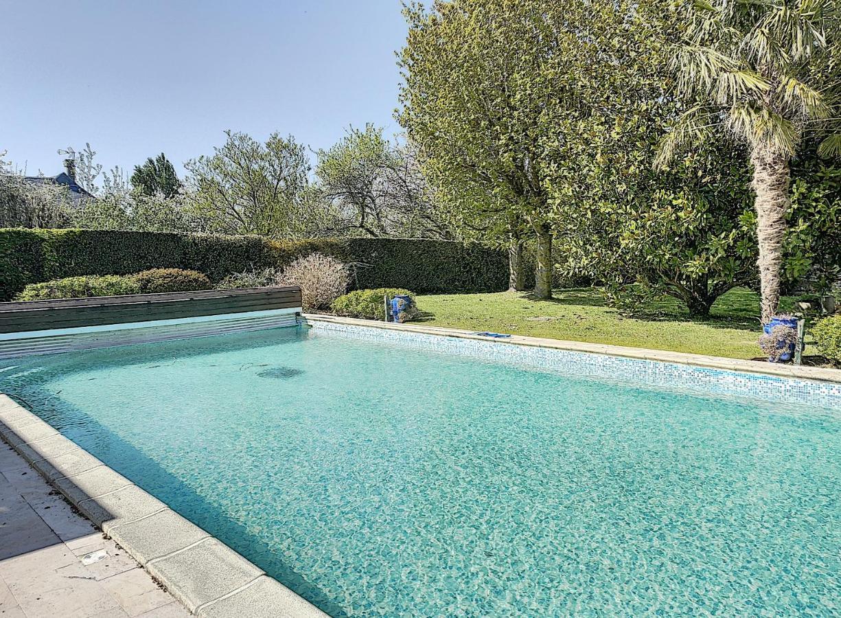 Gite De Charme "La Maison Saint-Leonard" Avec Piscine, Spa, Vue Sur Le Mont Saint-Michel Vains Екстериор снимка