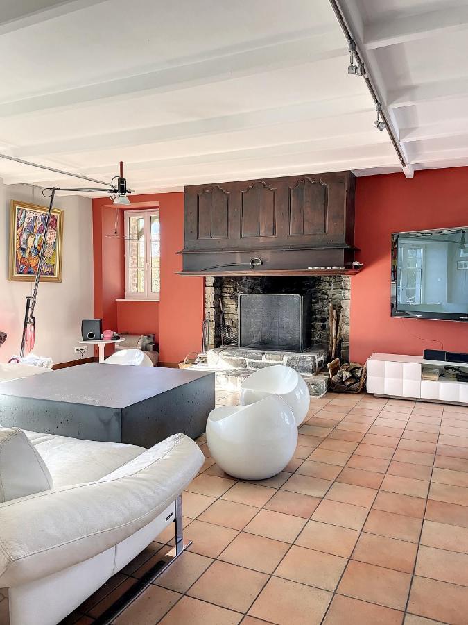 Gite De Charme "La Maison Saint-Leonard" Avec Piscine, Spa, Vue Sur Le Mont Saint-Michel Vains Екстериор снимка