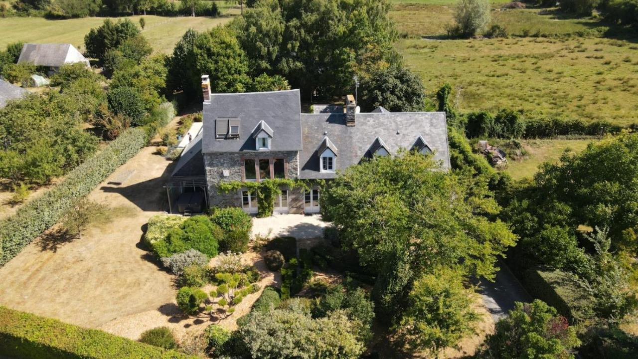 Gite De Charme "La Maison Saint-Leonard" Avec Piscine, Spa, Vue Sur Le Mont Saint-Michel Vains Екстериор снимка