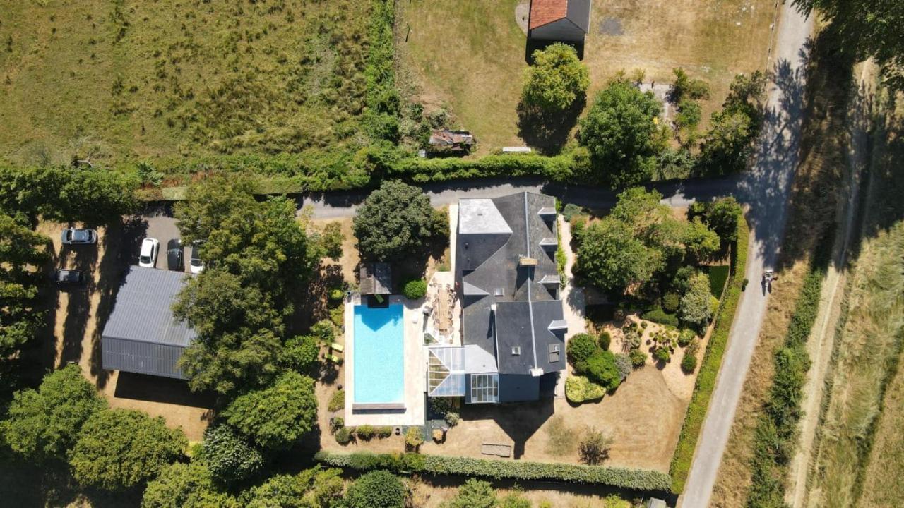Gite De Charme "La Maison Saint-Leonard" Avec Piscine, Spa, Vue Sur Le Mont Saint-Michel Vains Екстериор снимка